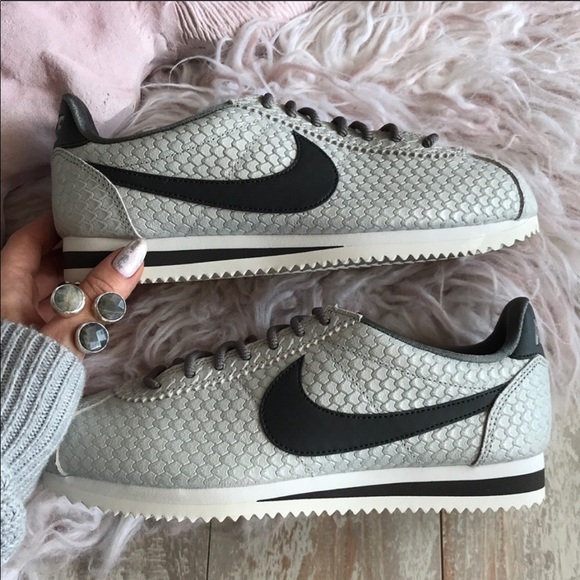 NWT Nike Cortez Special edition - Picture 4 of 8